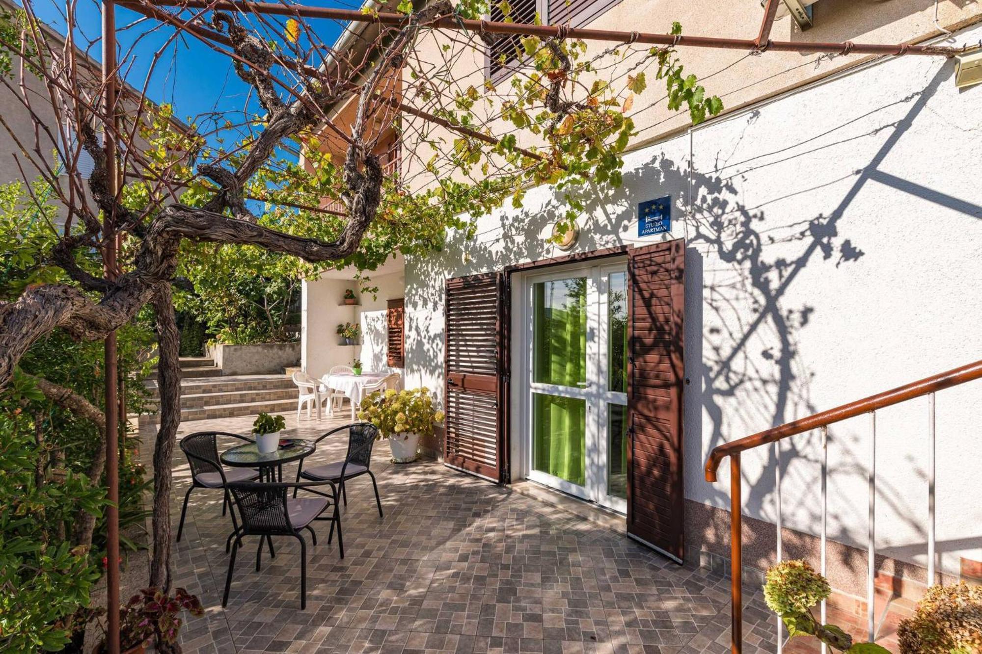 Studio Apartment Sekula Sibenik Bagian luar foto